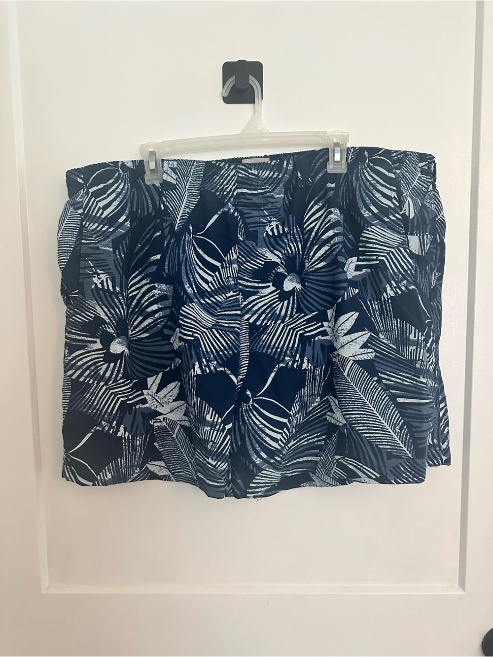 Men’s Columbia Navy Tropical Print Swim Trunks